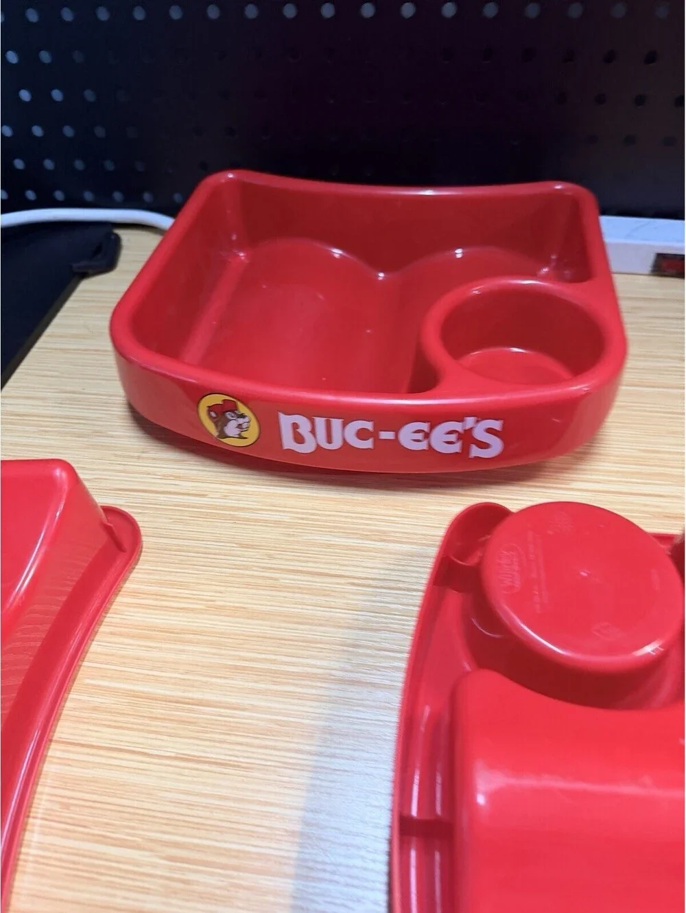 3 Buc-ee's Kids Red Snack Trays With Built In Cup Holders *
